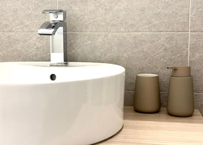 Con Parcheggio Gratis Tra Centro E Aeroporto Apartamento *