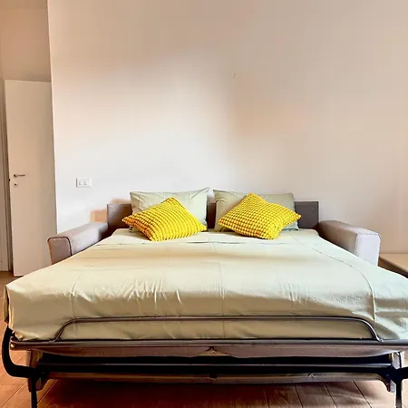 Borgoluce Spacious Apt & Free Parking 아파트