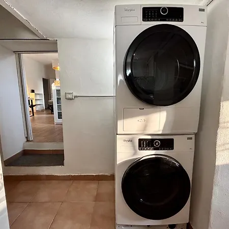 아파트 Borgoluce Spacious Apt & Free Parking 베르가모